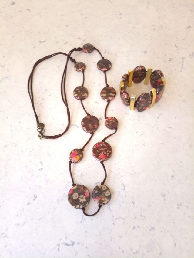 PARFOIS, Collar, colgante y pulsera o brazalete.