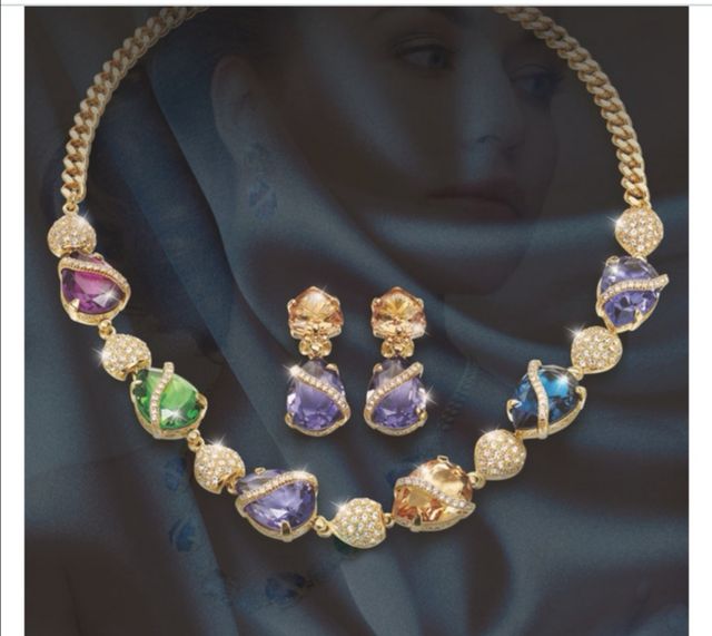 Collar y pendientes de Swarovski