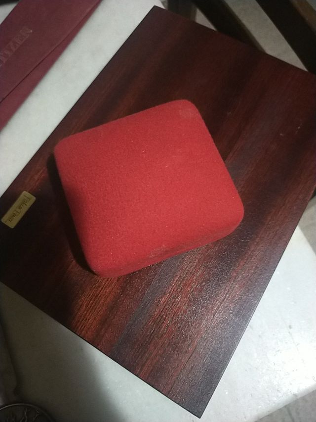 Reloj de bolsillo dorado