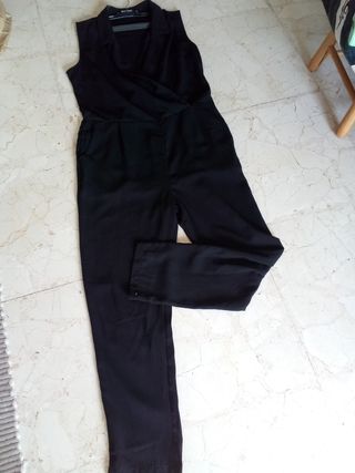 Mono de Zara negro de segunda mano en WALLAPOP
