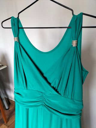 Vestido largo de boda de segunda mano por 20 EUR en Santa Coloma de  Gramenet en WALLAPOP