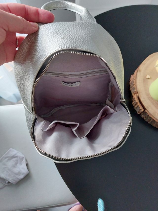 Mochila plateada