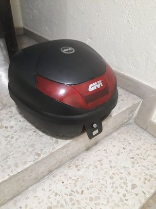 Maleta para moto de segunda mano en Madrid en WALLAPOP