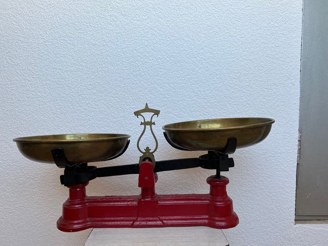 Vedo báscula antigua