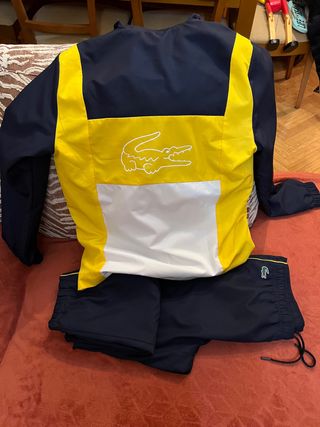 Chandal Lacoste de segunda mano en WALLAPOP
