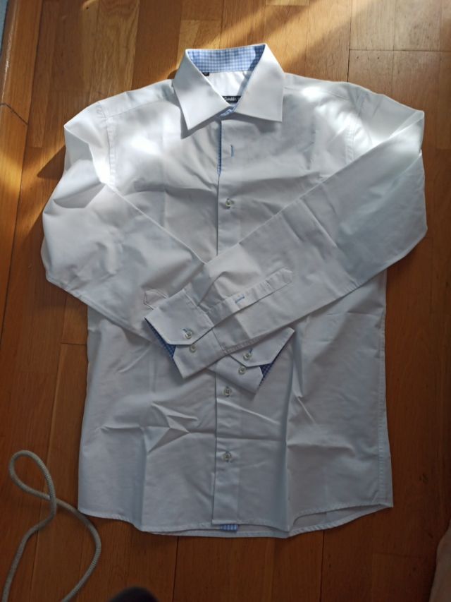 camisa .Marca Cabor1981,Talla 37.