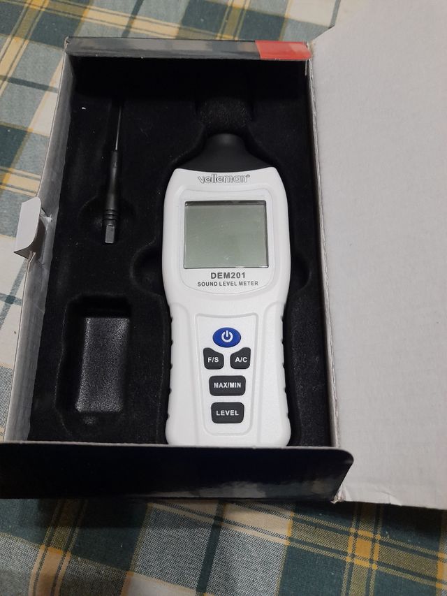 MEDIDOR DE RUIDO VELLEMAN