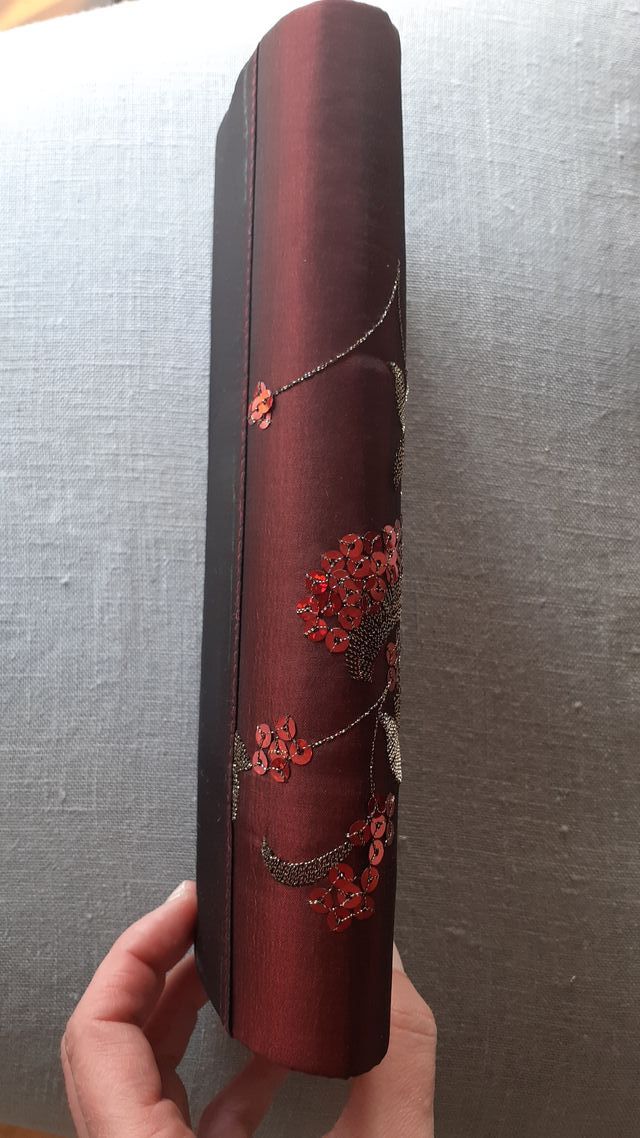 Bolso de fiesta tonos granates