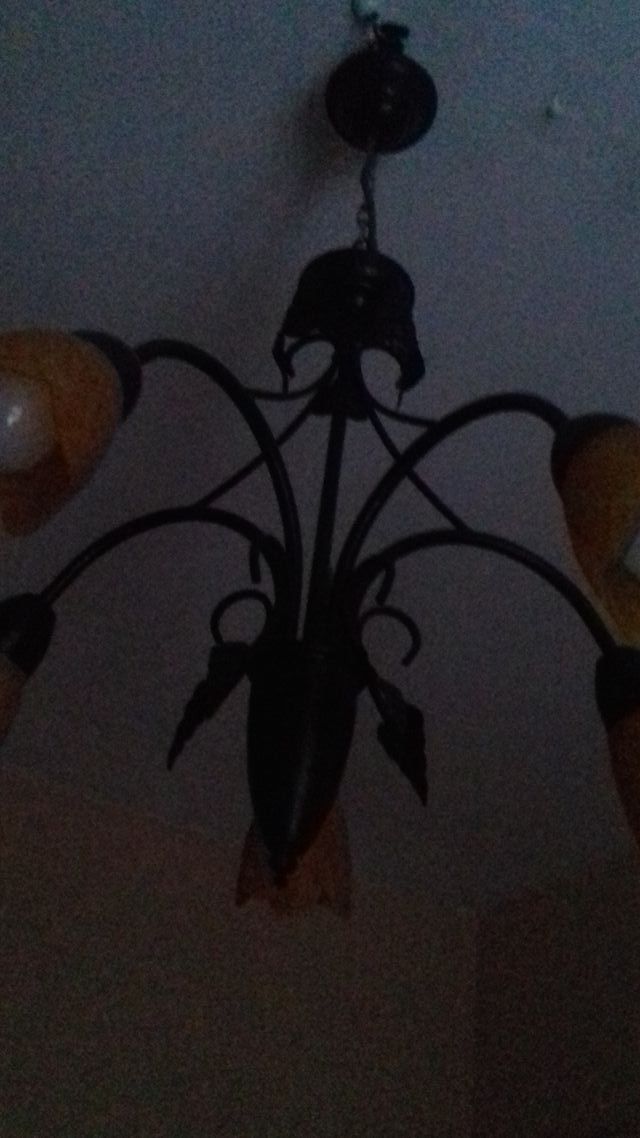 candelabro de hierro forjado elegante 