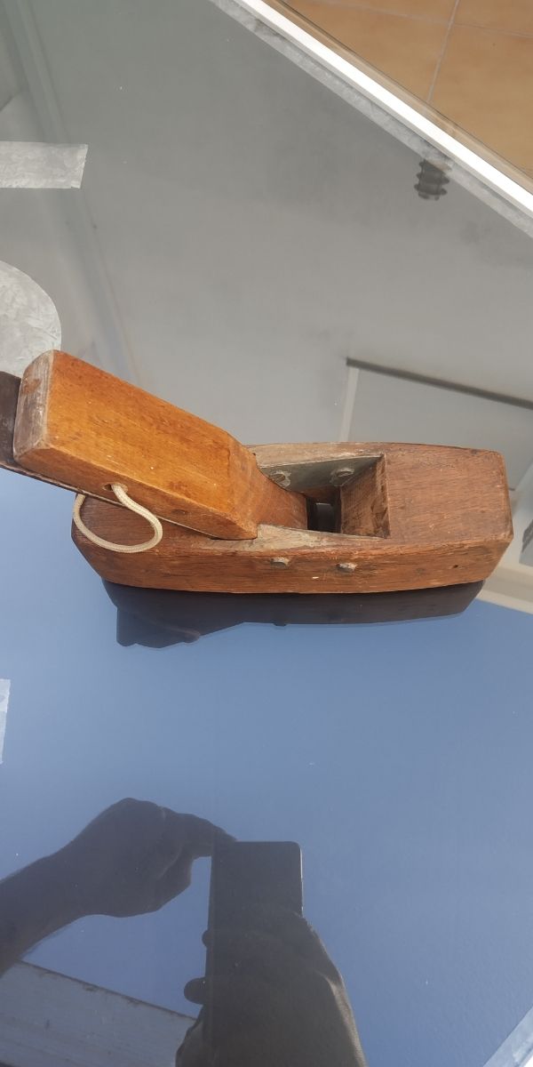 cepillo o guillamen carpintero