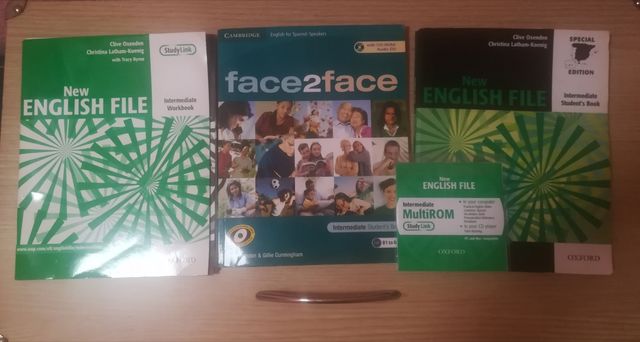 English file y Face2face. inglés b1 intermediate