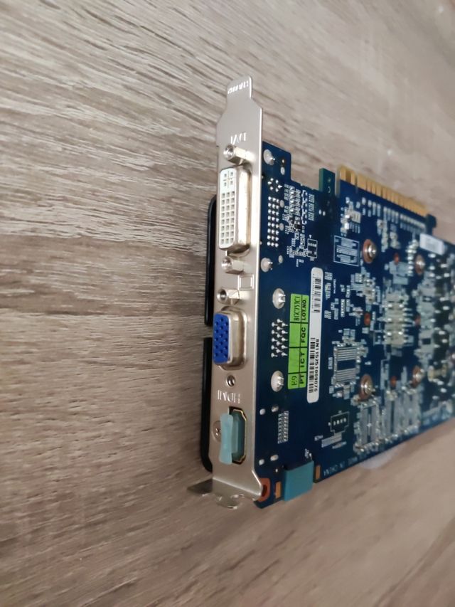 Gráfica GeForce Gtx 550 TI