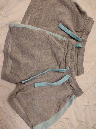 ROPA MELLIZAS\\/GEMELAS de segunda mano por 4 EUR en Cartagena en WALLAPOP