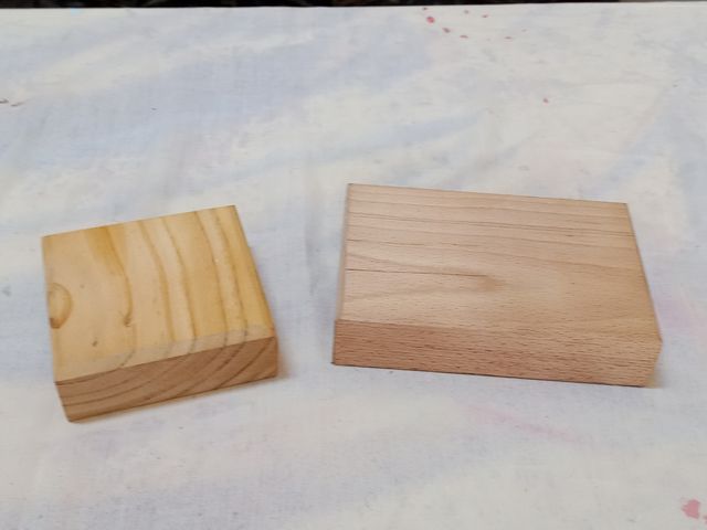 Lote 2 peanas para maquetas