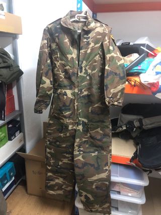 Ropa militar segunda mano en Madrid en WALLAPOP