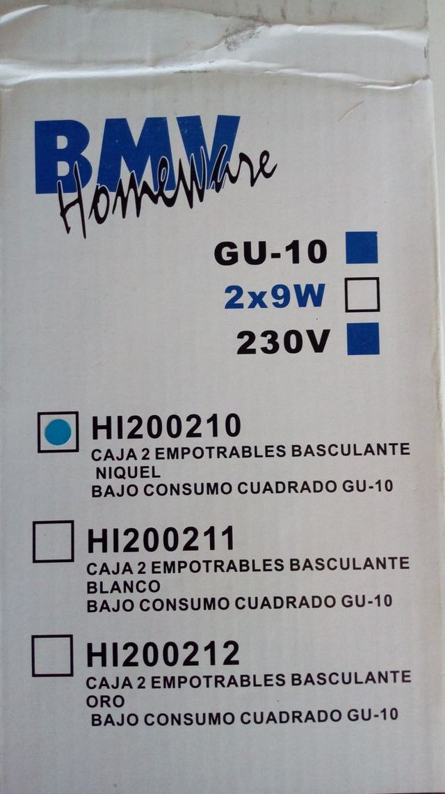 FOCO EMPOTRABLE BASCULANTE CUADRADO, COLOR NIQUEL