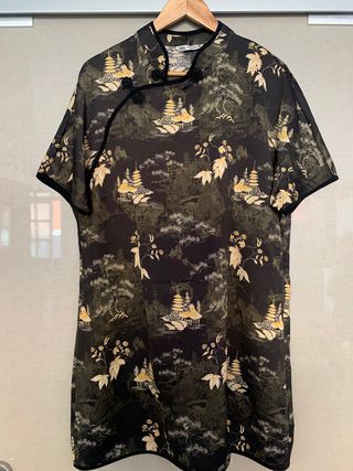 Vestido Zara corte japonés de segunda mano por 10 EUR en Santa Maria del  Mar en WALLAPOP