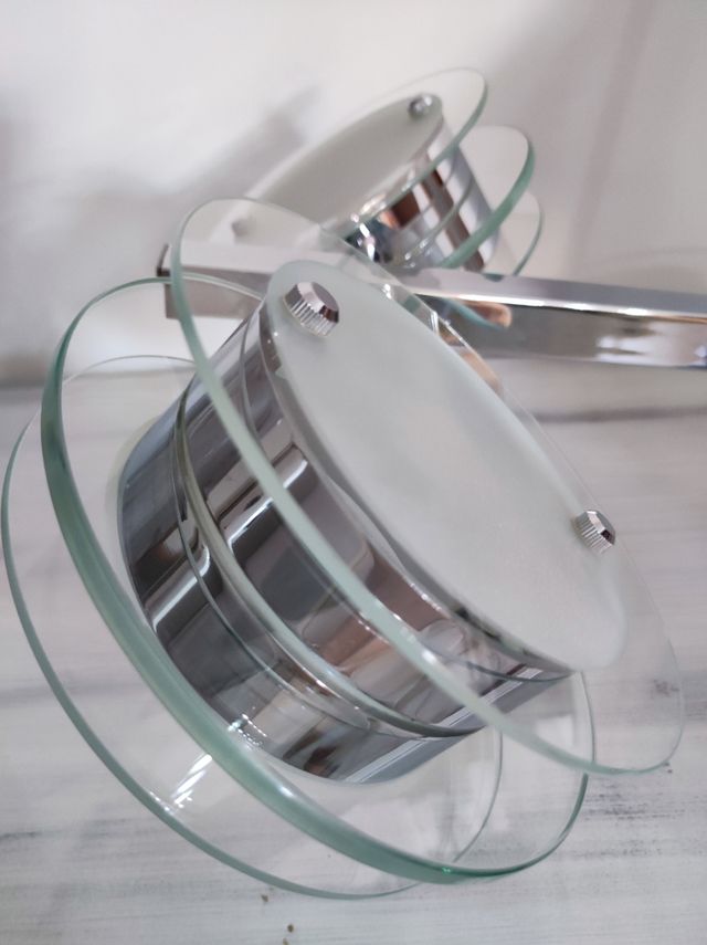 lámpara de techo vidrio y crono