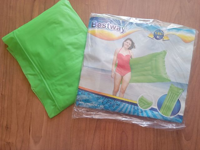 Colchoneta piscina/playa ( 8€ las dos )