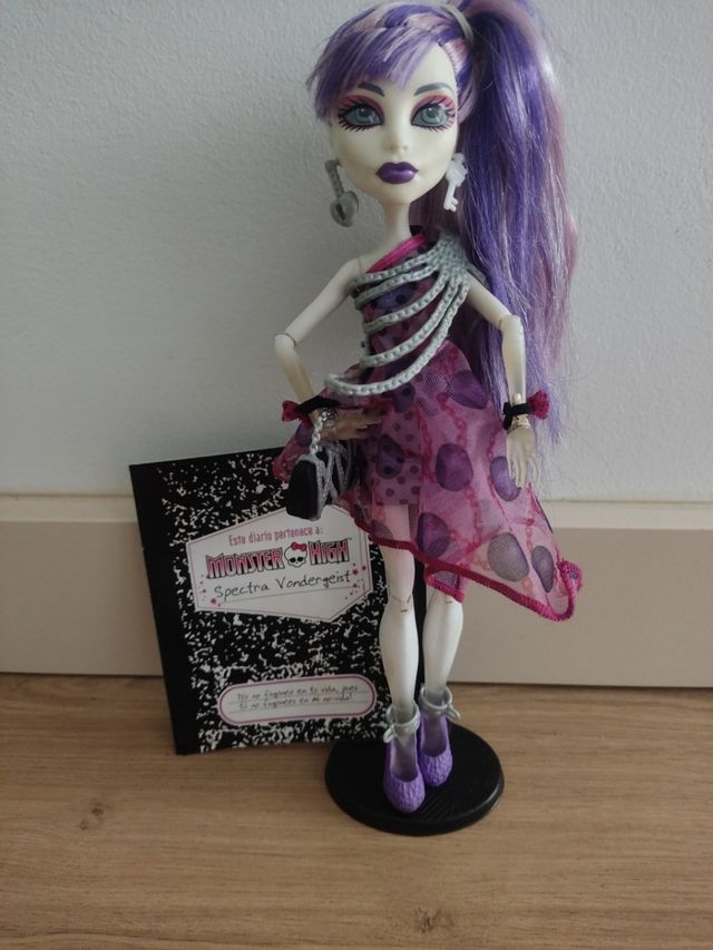 Monster High Spectra Vondergeist