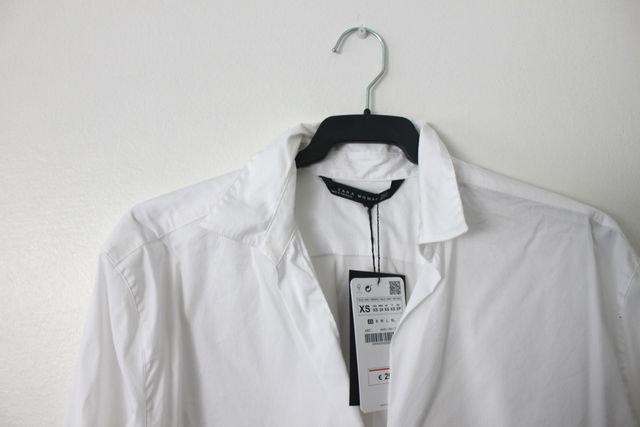 Blusa blanca oversize Zara Woman