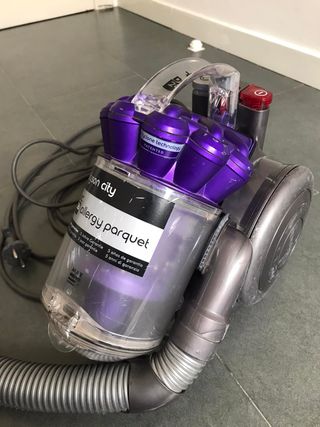 Aspirador Dyson de segunda mano en Barcelona en WALLAPOP