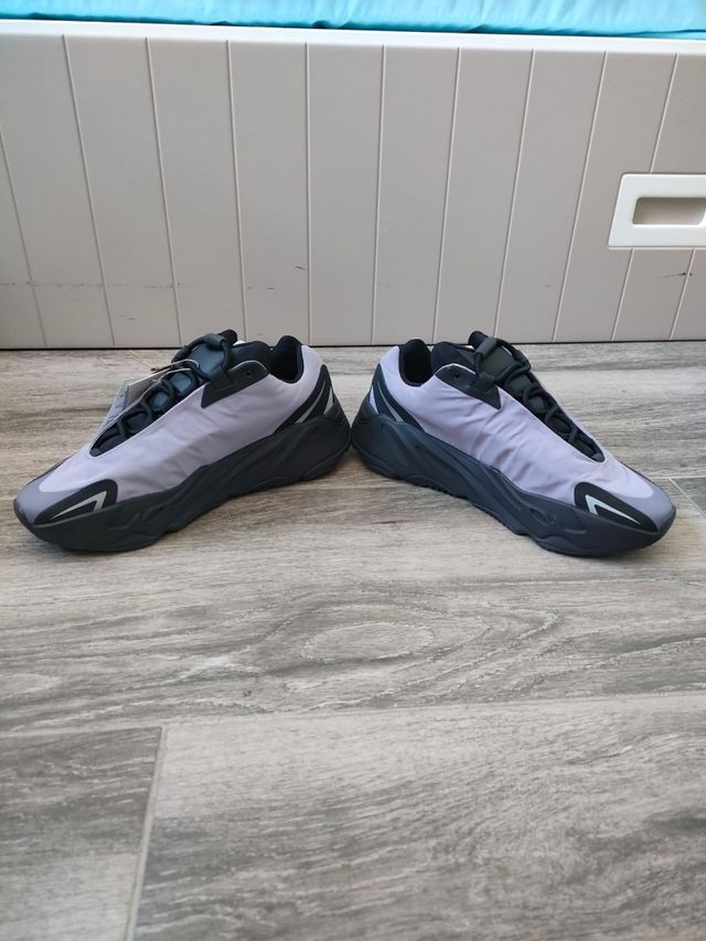 Yeezy 700 Geode