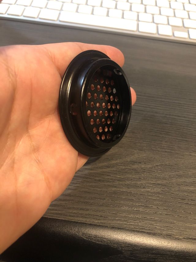 Tapas respiradero metálica negras