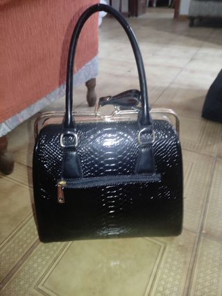 Tienda de ropa de segunda mano en Humanes de Madrid | WALLAPOP