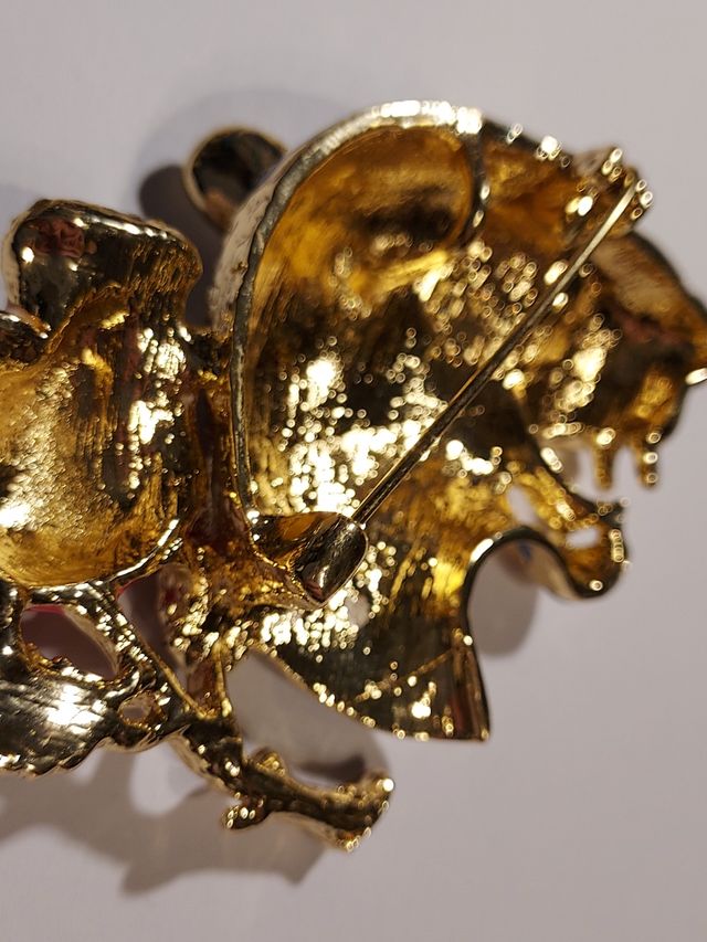 Broche de tigre y rosa 🌹 con brillantes original