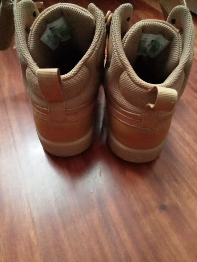 Nike Court Borough mid, mostaza