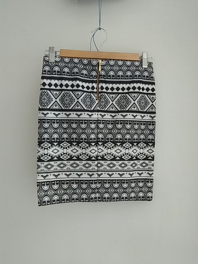 Falda de Stradivarius