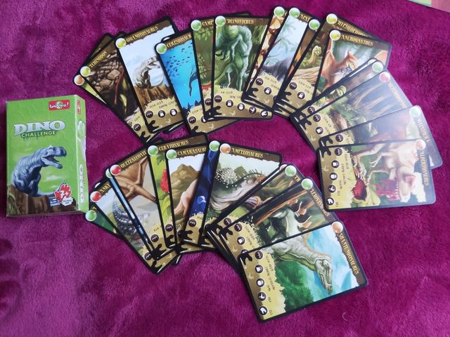 Plantillas dragones Djeco y cartas Dino