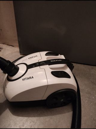 Vacuum cleaner with bag Vitara 3000 - Taurus