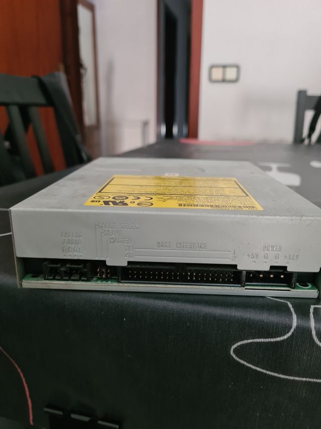 lector DVD y disco duro