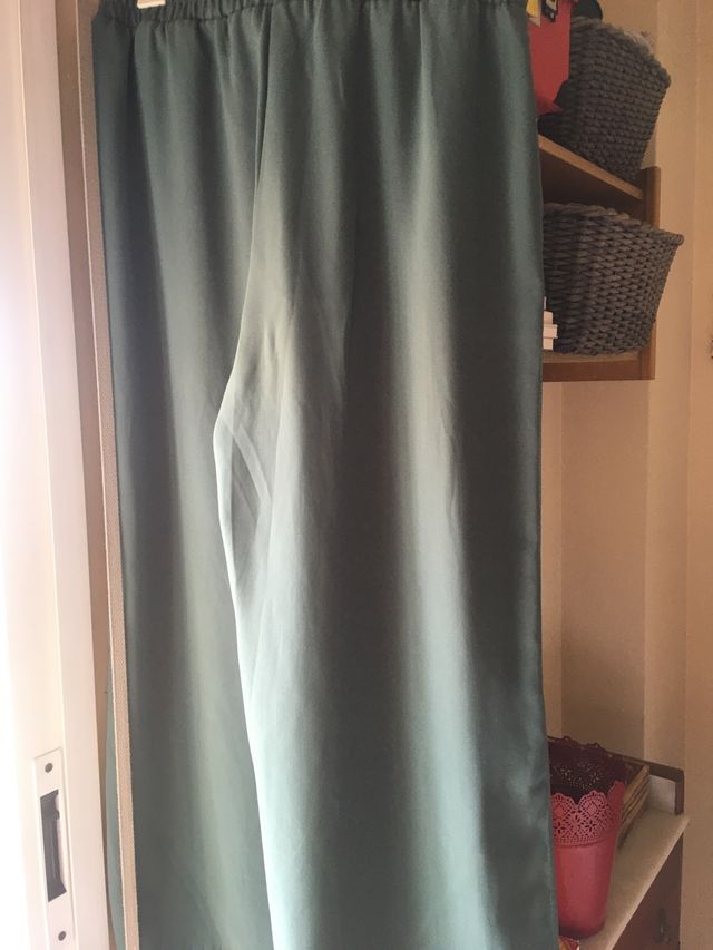 Pantalón verde fluido