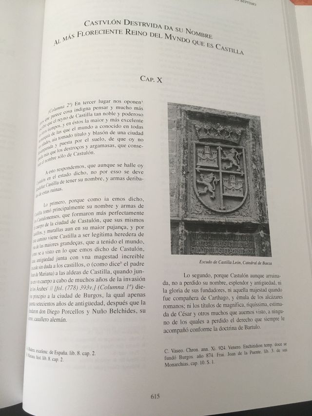 Libro historia de Baeza en muy buen estado 