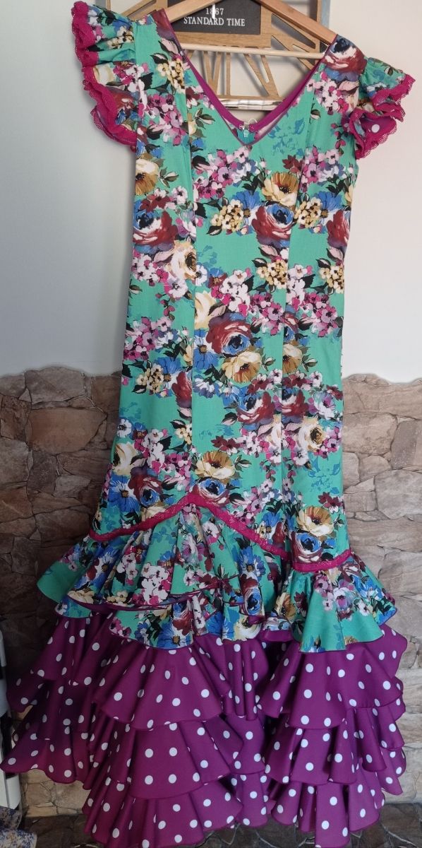 Traje flamenca adulta y complementos 