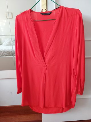 Blusa Zara roja de segunda mano en WALLAPOP