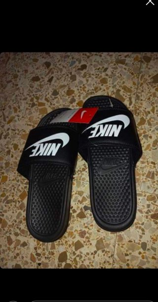 Chanclas Nike verdaderas de segunda mano en La Unión en WALLAPOP