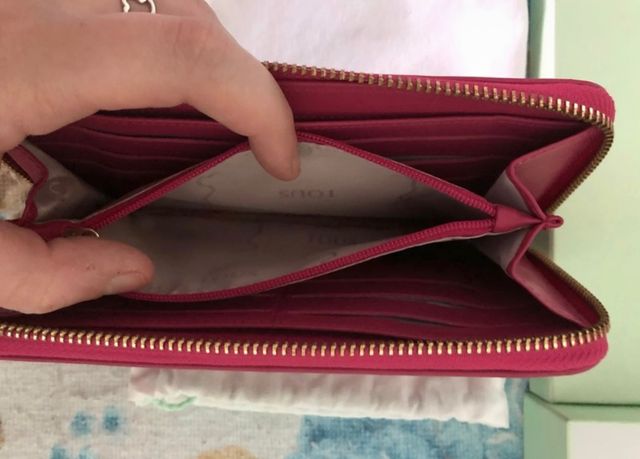 Cartera tous fucsia nueva. Precio negociable.