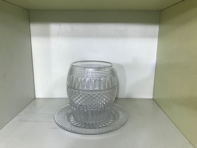 Maceta en cristal tallado con plato