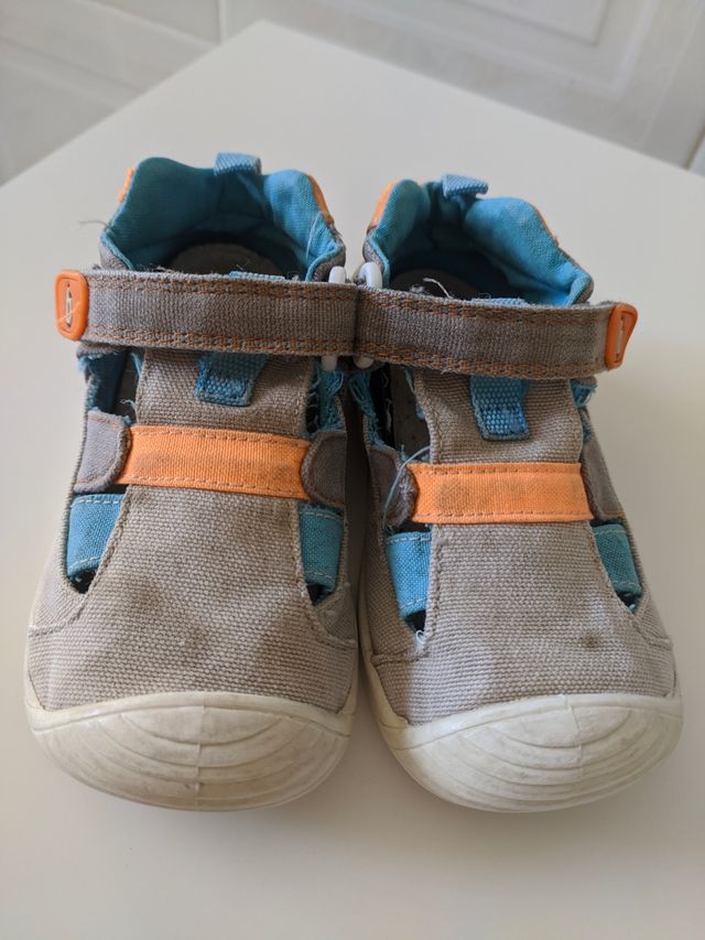 sandalias biomecanic + zapatillas para el agua