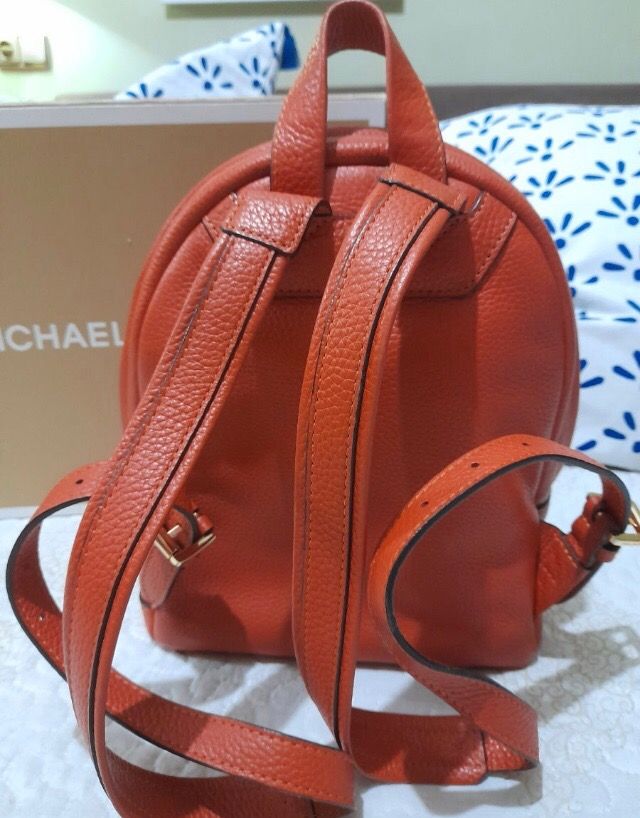 mochila tamaño pequeña marca michael kors
