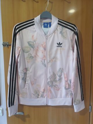 Chandal Adidas mujer de segunda mano en WALLAPOP