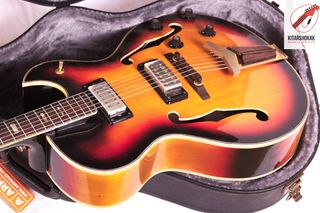 ARIA DIAMOND Made in Japan 60´s (GIBSON ES-175) de segunda mano