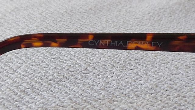 Gafas del sol, CYNTHIA ROWLEY