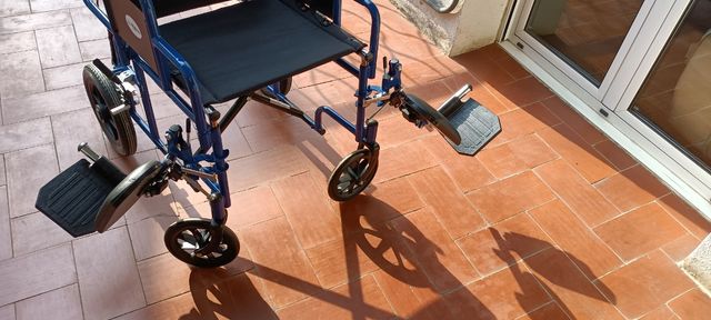 Silla de ruedas ortopédica