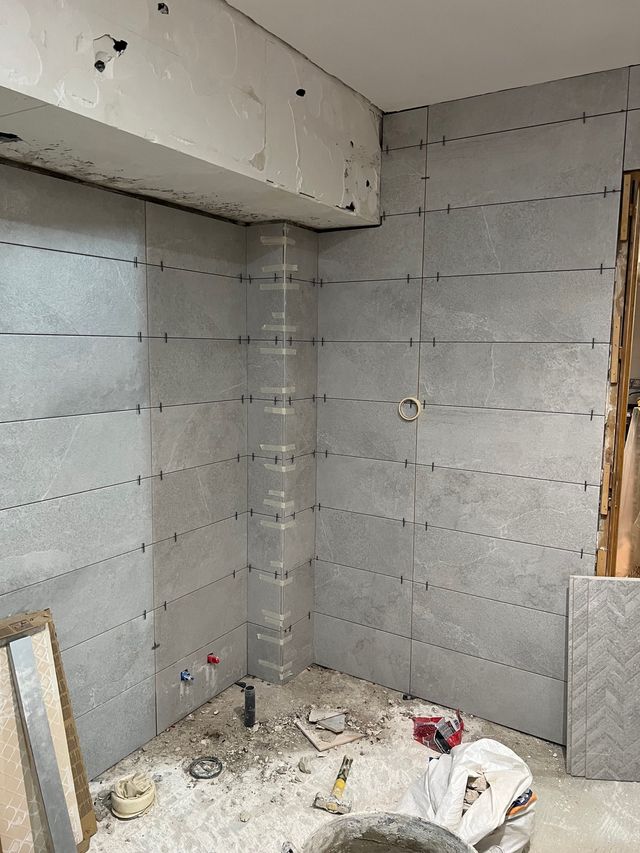 Alicatado de baños y cocina.