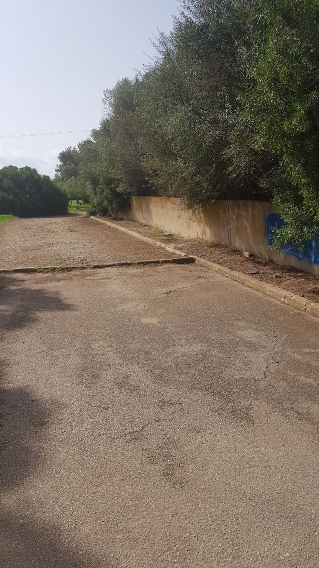 Solar de 600 metros haciendo esquina y calle sin salida